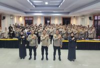 Kepala Biro Sumber Daya Manusia (Karo SDM) Polda Jambi Kombes Pol Maulana Hamdan Buka Pelatihan Peningkatan Kemampuan Konselor Lingkup Polda Jambi Tahun 2024. [FOTO : HMS/Viryzha]